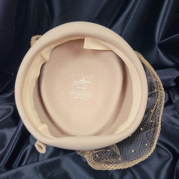 Vintage Bollman Pillbox Hat Doeskin Felt 100% Wool Feathers Beige USA Made Vtg - Picture 12 of 16